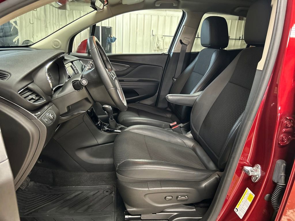 Certified 2022 Buick Encore Preferred w/ Safety Package image 13