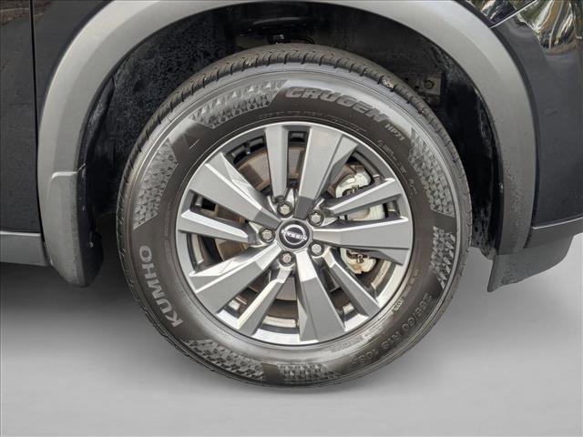 Used 2023 Nissan Pathfinder SV w/ Black Appearance Package image 21