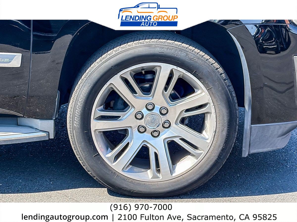 Used 2015 Cadillac Escalade Luxury AWD/4WD image 9