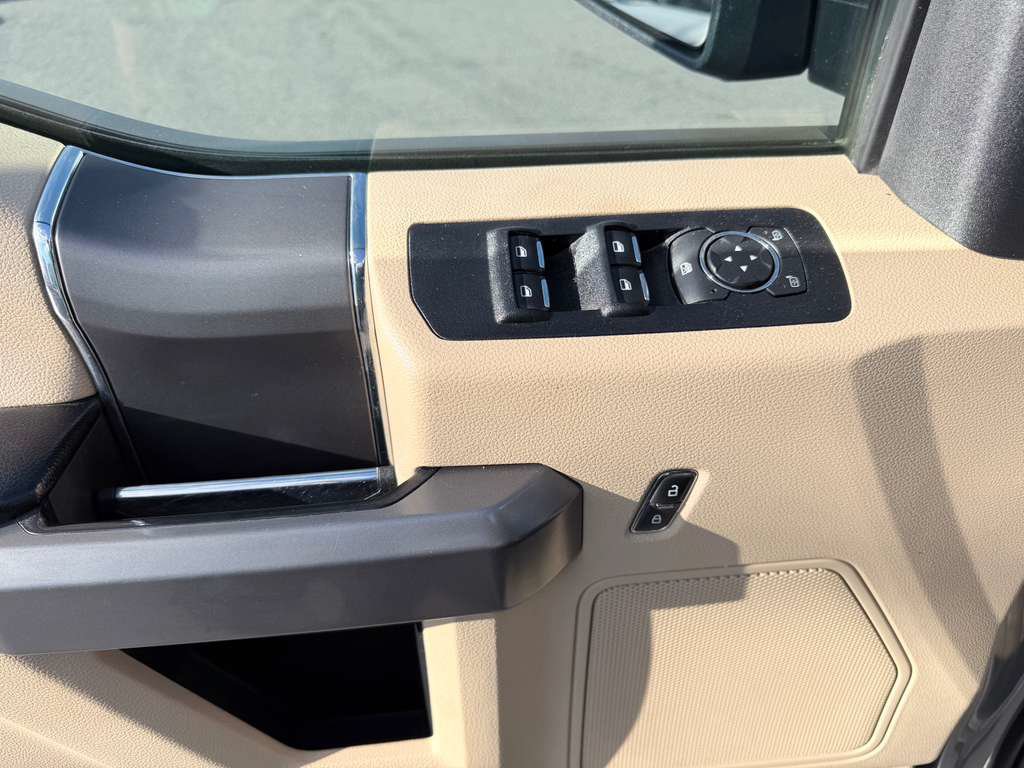 Used 2020 Ford F150 XLT w/ Equipment Group 302A Luxury AWD/4WD image 12