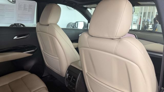 Certified 2024 Cadillac XT4 Luxury w/ Cold Weather Package AWD/4WD image 55
