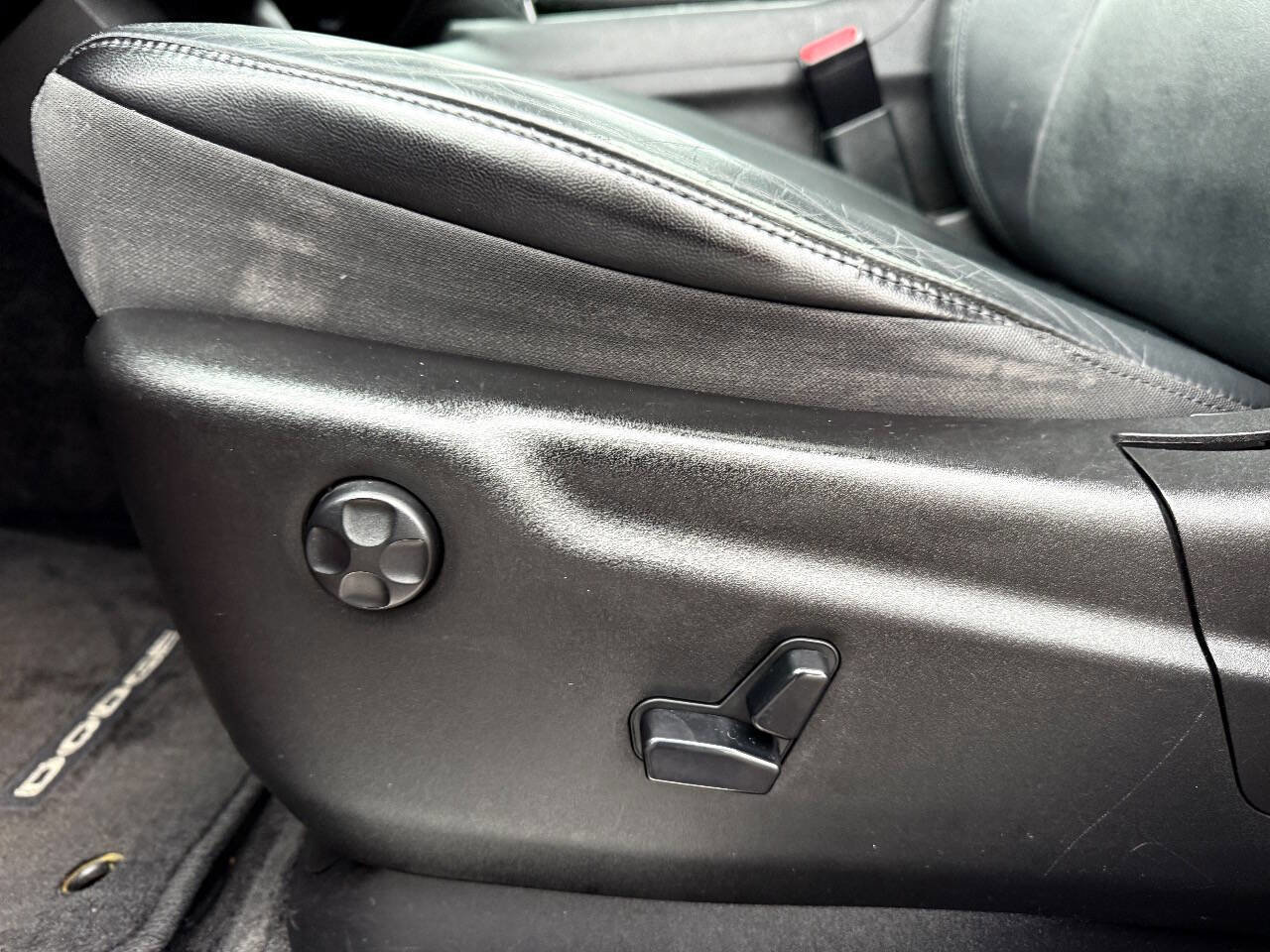 Used 2013 Dodge Durango Crew w/ Trailer Tow Group IV image 19