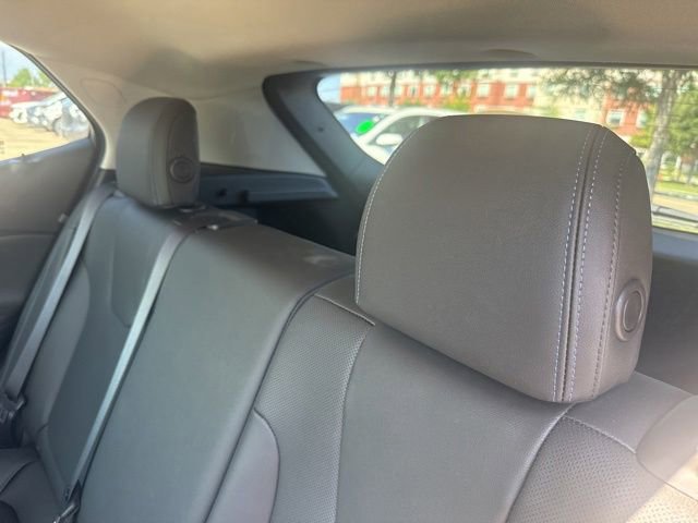 Used 2026 Buick Encore GX Sport Touring FWD image 9