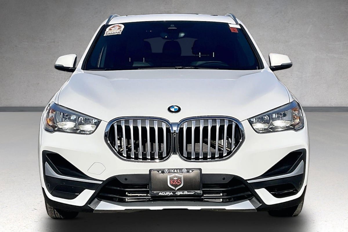 Used 2021 BMW X1 sDrive28i w/ Convenience Package FWD image 3