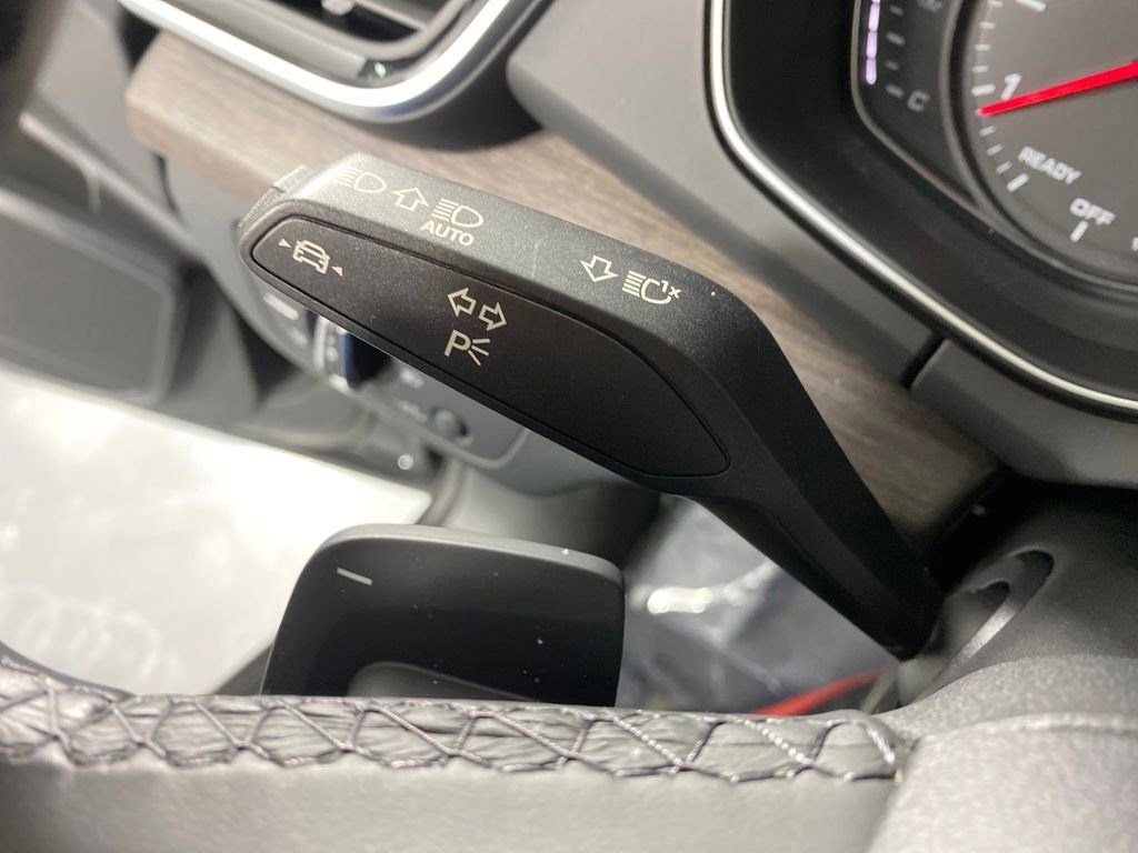 Used 2024 Audi Q5 2.0T Premium image 19