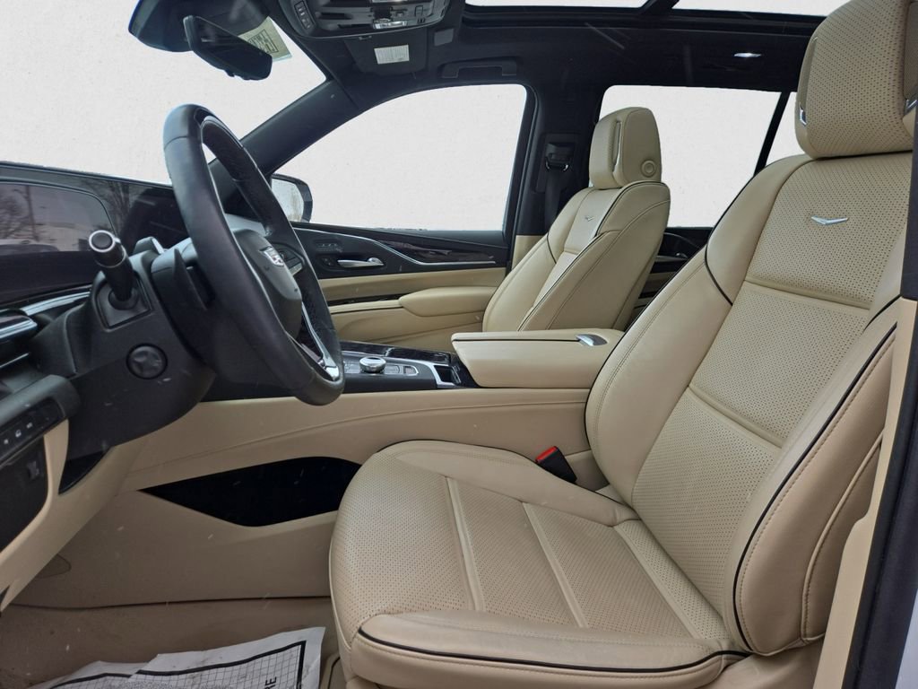 Certified 2023 Cadillac Escalade Premium Luxury w/ LPO, Illumination Package image 10