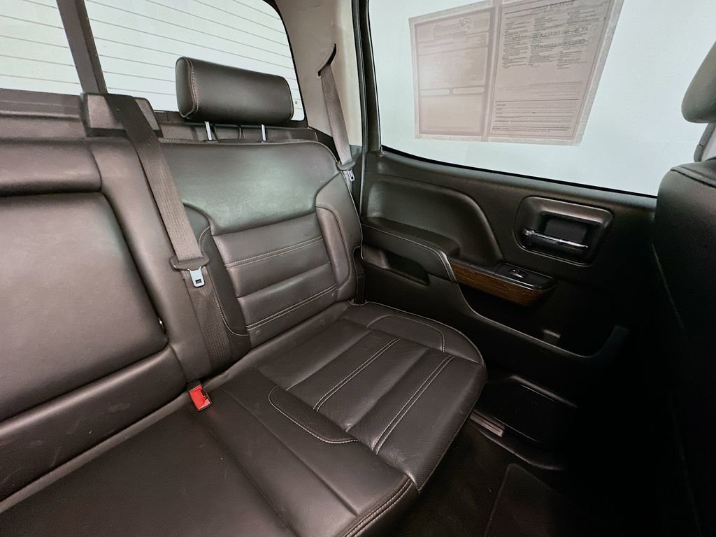 Used 2018 GMC Sierra 2500 Denali w/ Duramax Plus Package AWD/4WD image 14