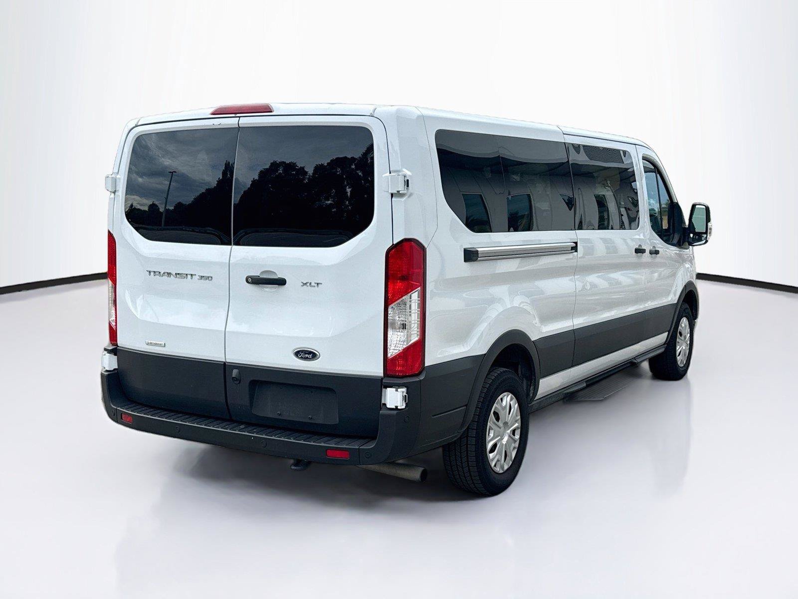 Used 2025 Ford Transit 350 XLT RWD image 6