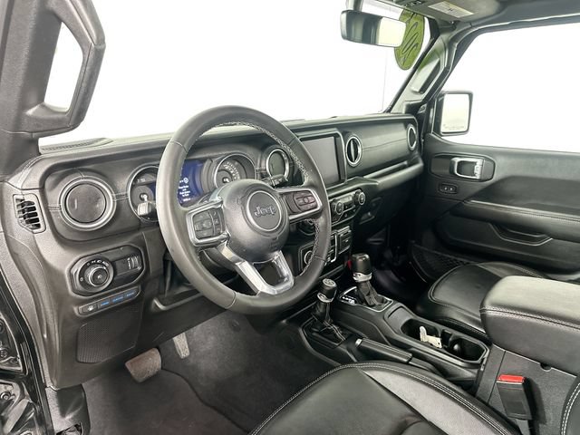 Used 2023 Jeep Wrangler Unlimited Sahara w/ Cold Weather Group AWD/4WD image 3