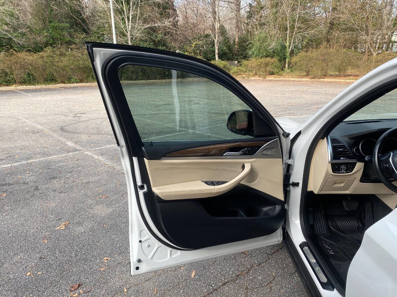 Used 2019 BMW X3 sDrive30i w/ Premium Package image 15