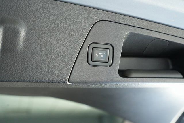 Used 2020 Buick Envision Premium w/ Driver Confidence Package image 9