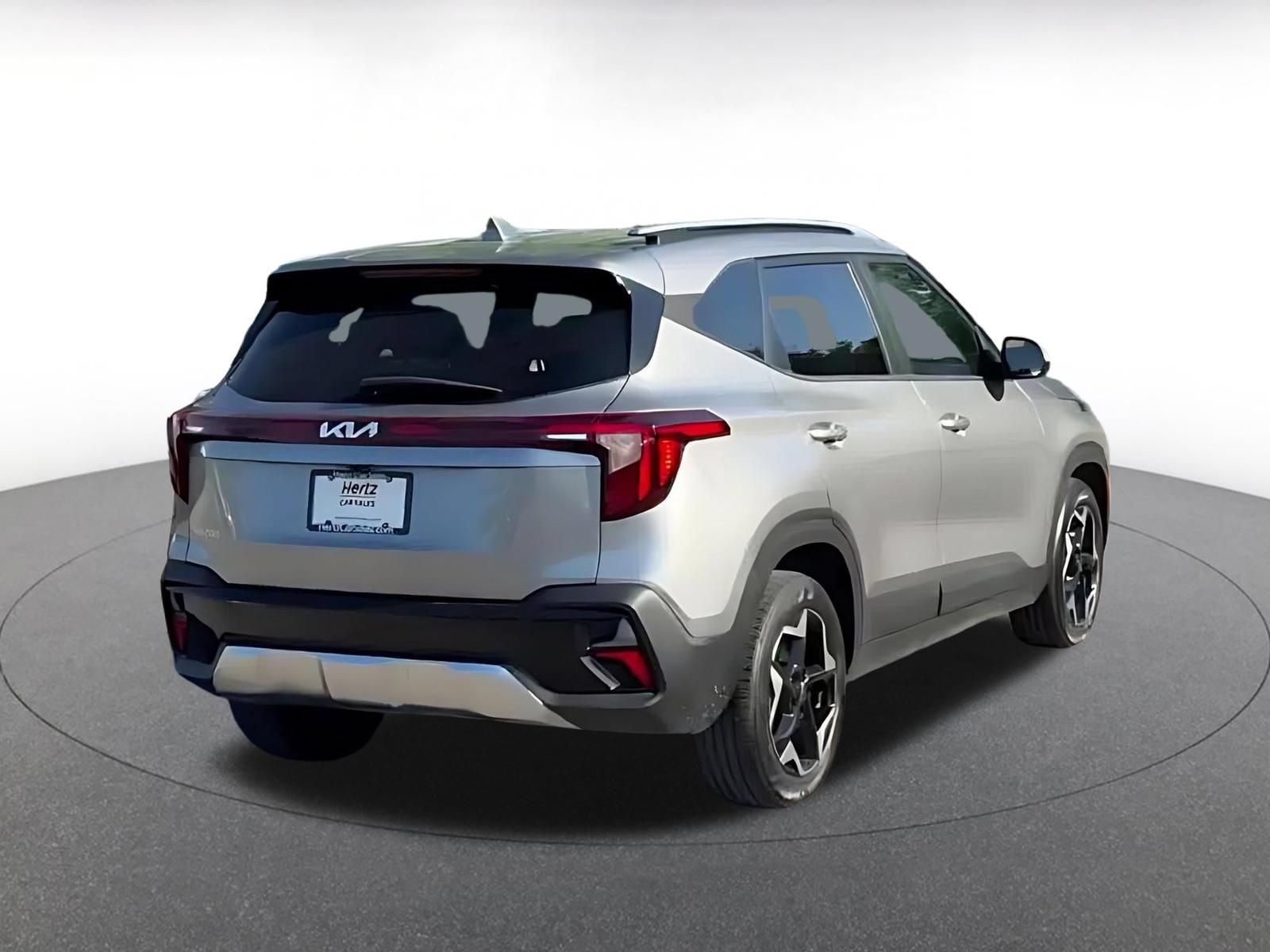 Used 2025 Kia Seltos S FWD image 14