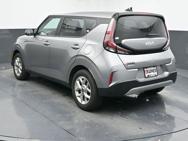 Used 2025 Kia Soul LX w/ LX Technology Package image 8