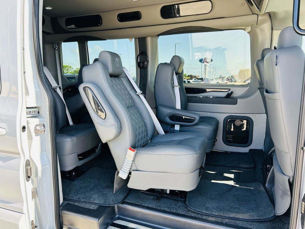 New 2025 Ford Transit 250 148 Medium Roof Extended AWD image 30