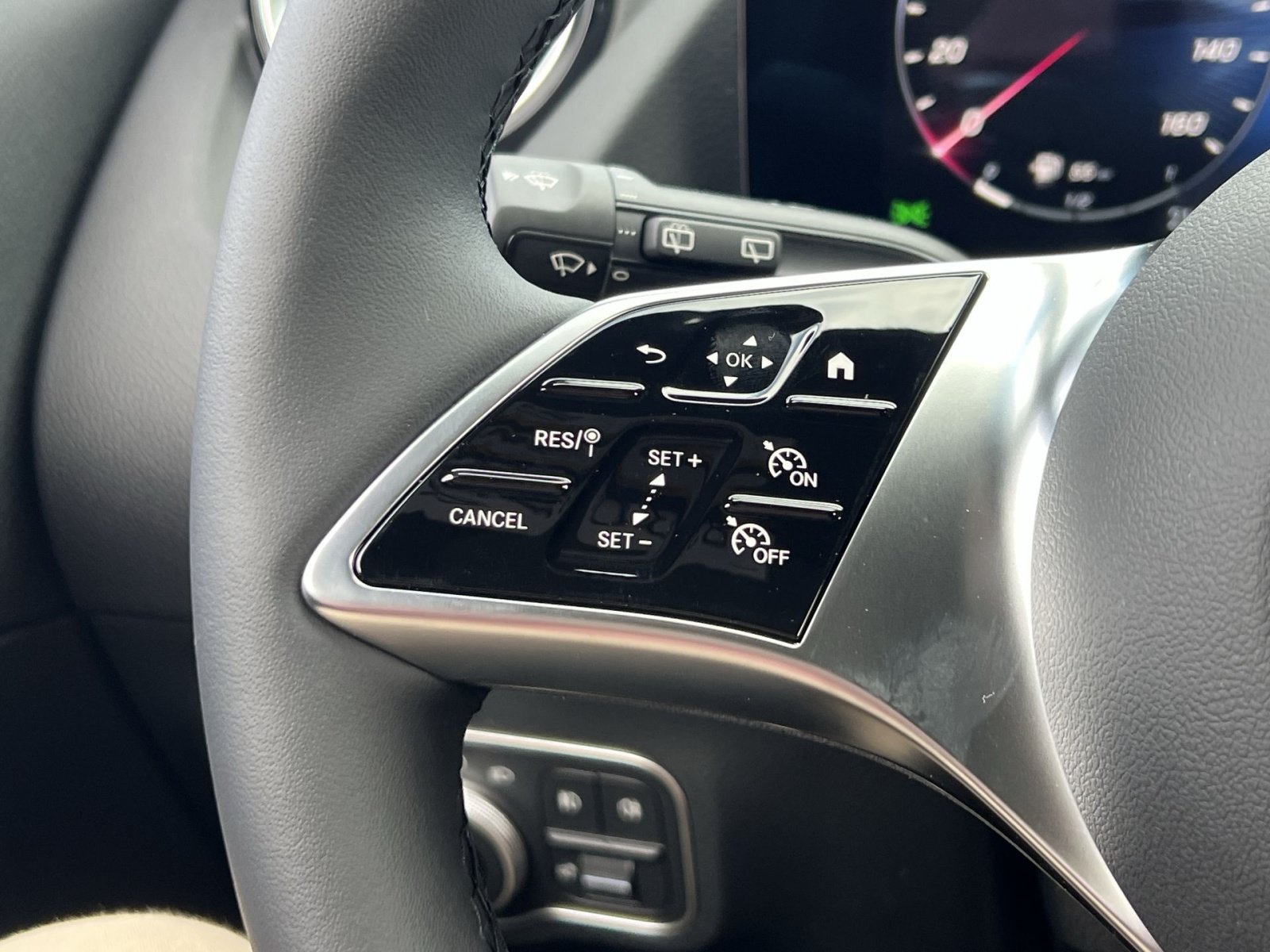 New 2026 Mercedes-Benz GLA 250 4MATIC image 36