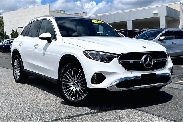Used 2026 Mercedes-Benz GLC 300 4MATIC image 1