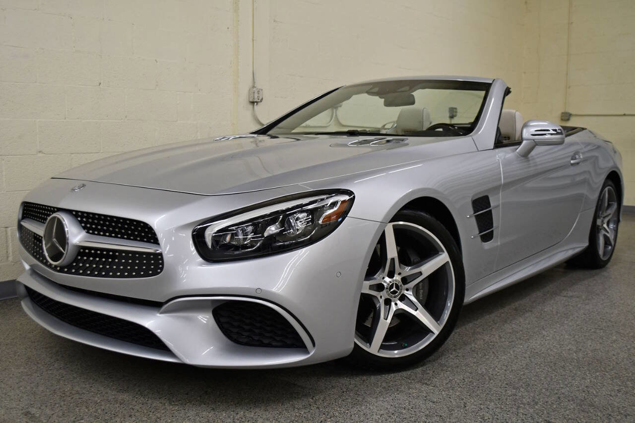 Used 2017 Mercedes-Benz SL 550 image 1