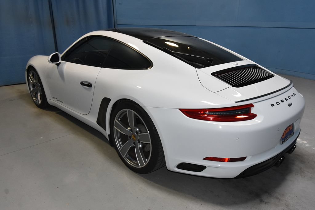Used 2019 Porsche 911 Carrera RWD image 3