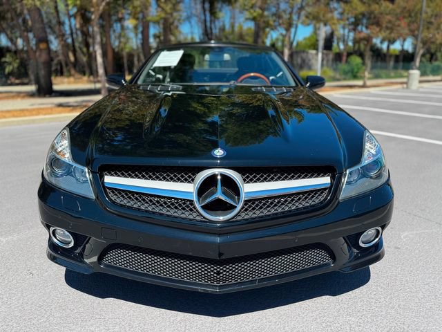 Used 2012 Mercedes-Benz SL 550 image 4