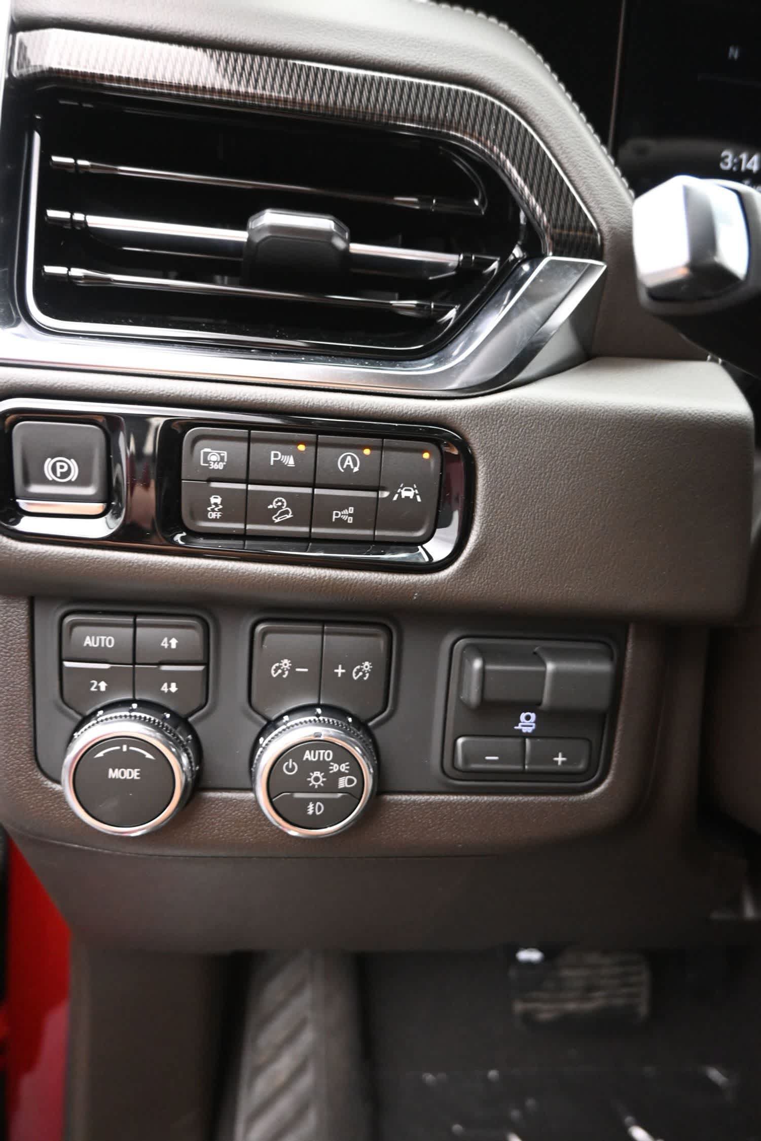 New 2026 GMC Yukon XL Elevation w/ Elevation Premium Package AWD/4WD image 21