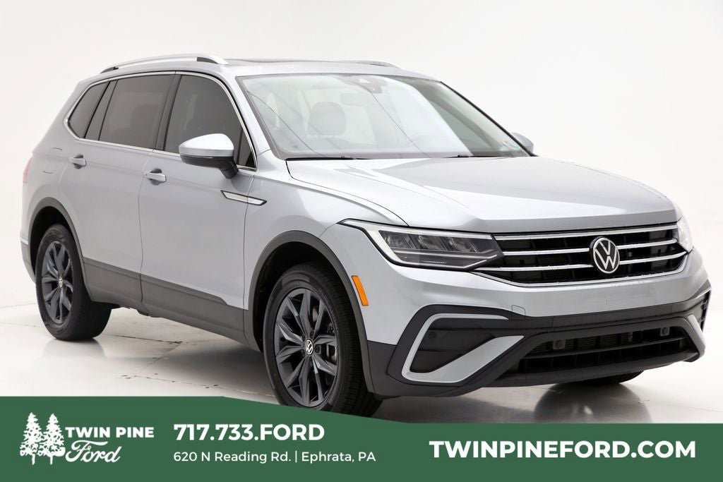 Used 2022 Volkswagen Tiguan SE w/ Panoramic Sunroof Package