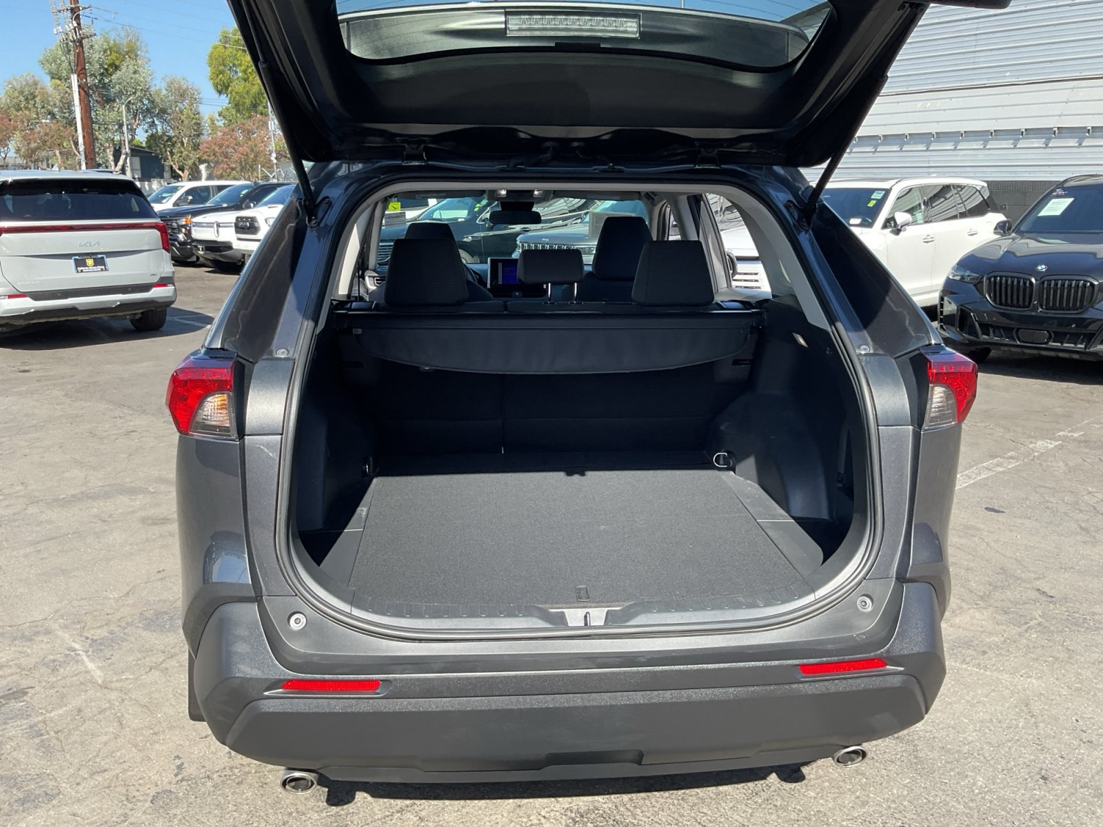 Used 2024 Toyota RAV4 LE FWD image 25