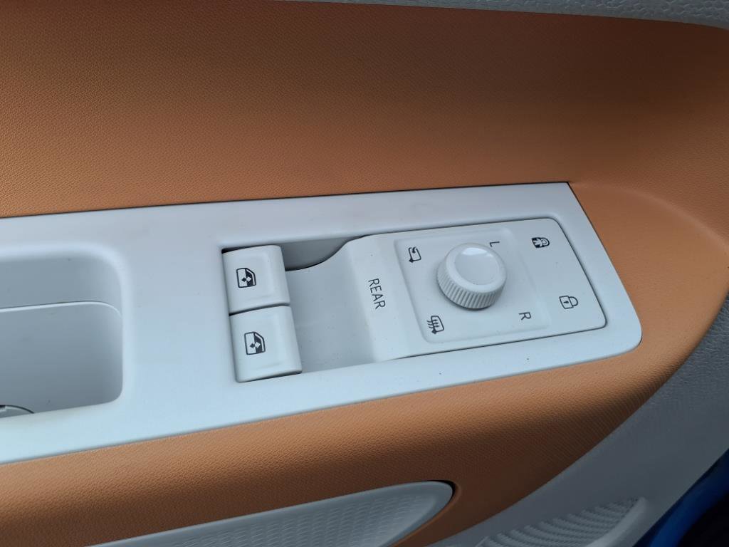 New 2025 Volkswagen ID. Buzz 1st Edition image 15