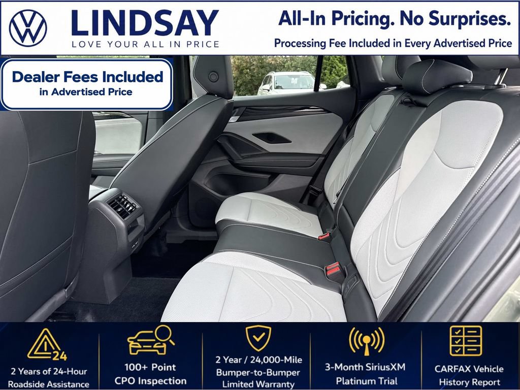 Used 2025 Volkswagen Tiguan SE R-Line AWD/4WD image 12