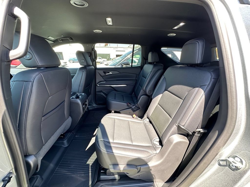 New 2026 Chevrolet Traverse LT w/ Driver Confidence Package FWD image 20