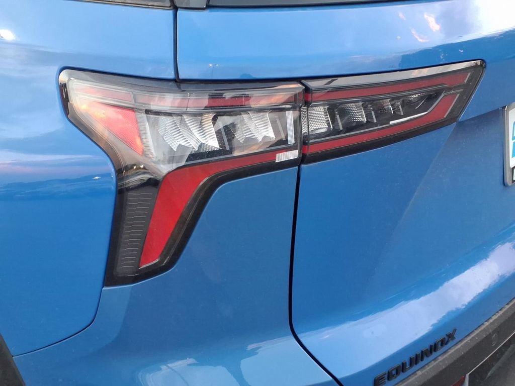 New 2027 Chevrolet Equinox RS FWD image 11