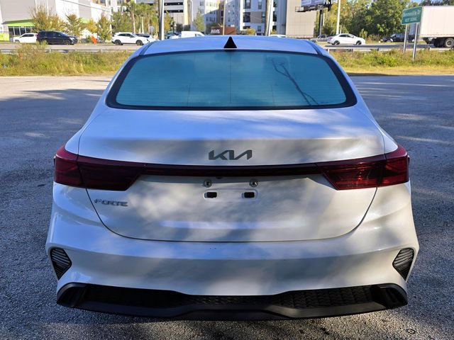 Used 2024 Kia Forte LXS image 7