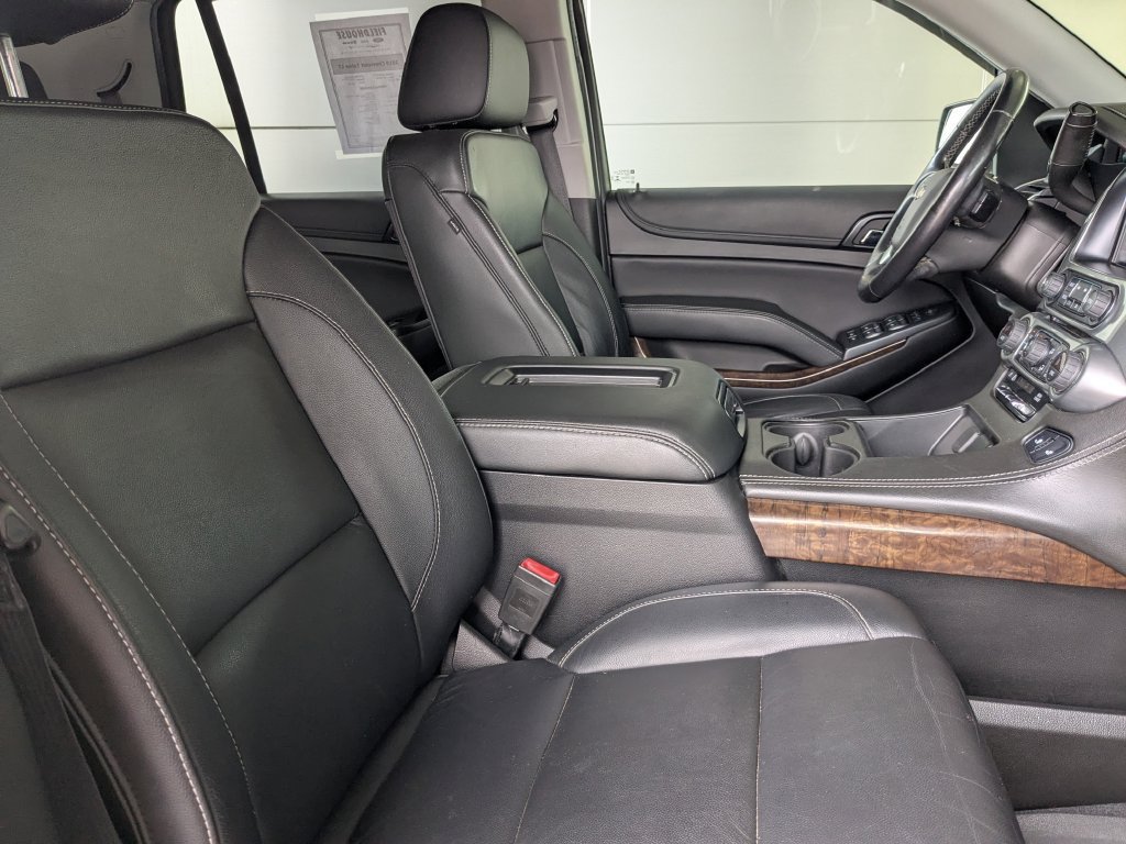 Used 2019 Chevrolet Tahoe LT w/ Luxury Package AWD/4WD image 35