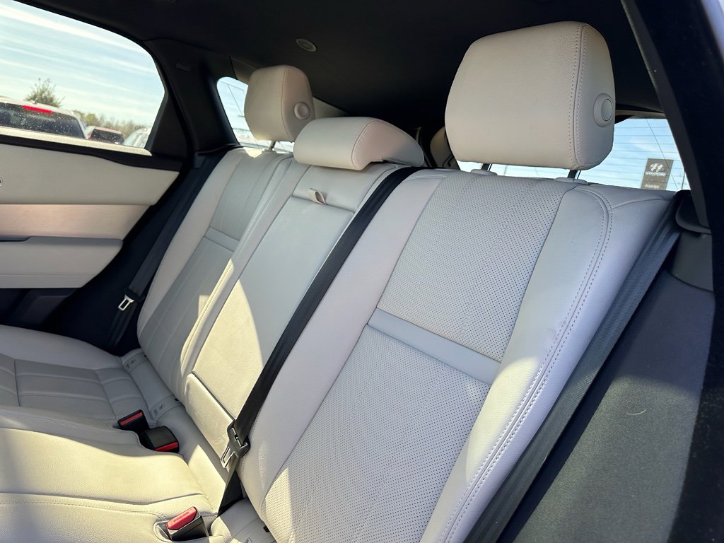 Used 2023 Land Rover Range Rover Velar R-Dynamic S image 25