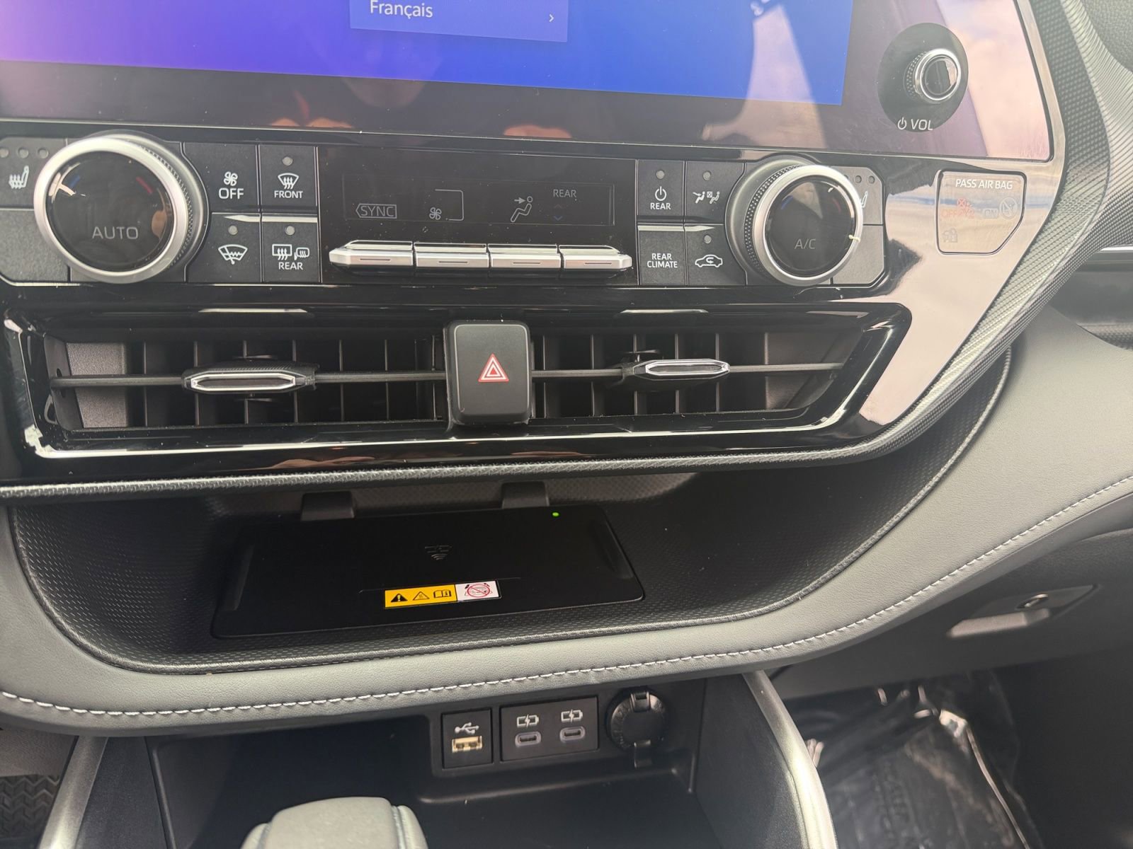 Certified 2024 Toyota Highlander XSE AWD/4WD image 17