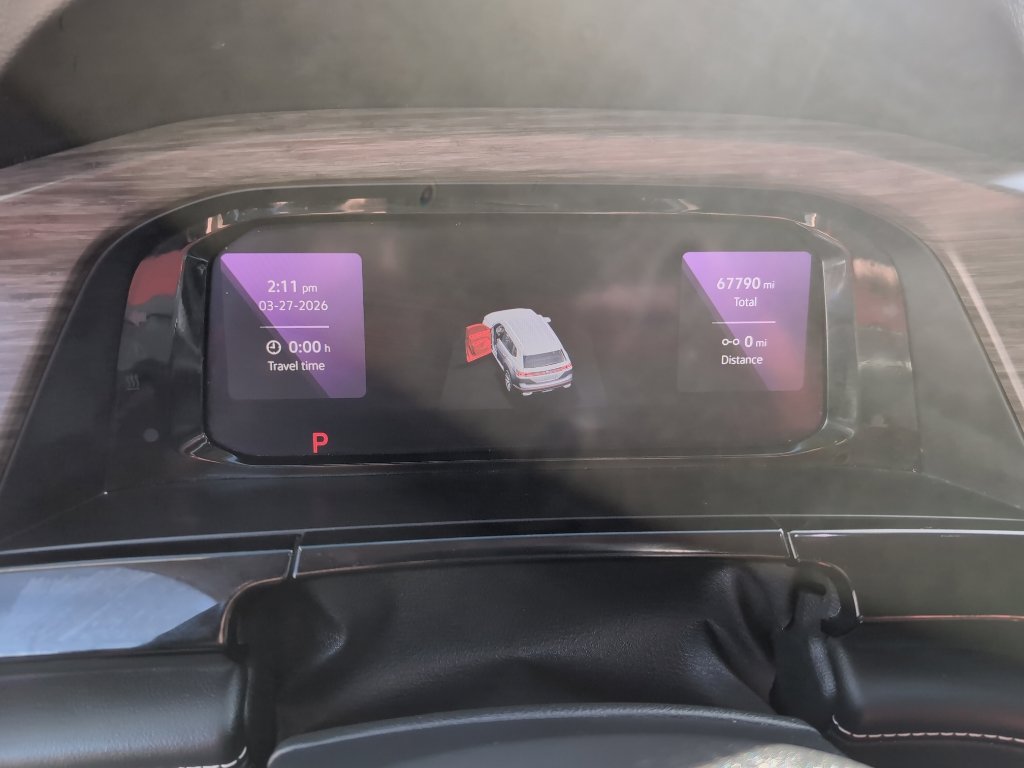 Used 2024 Volkswagen Atlas SEL Premium R-Line image 10