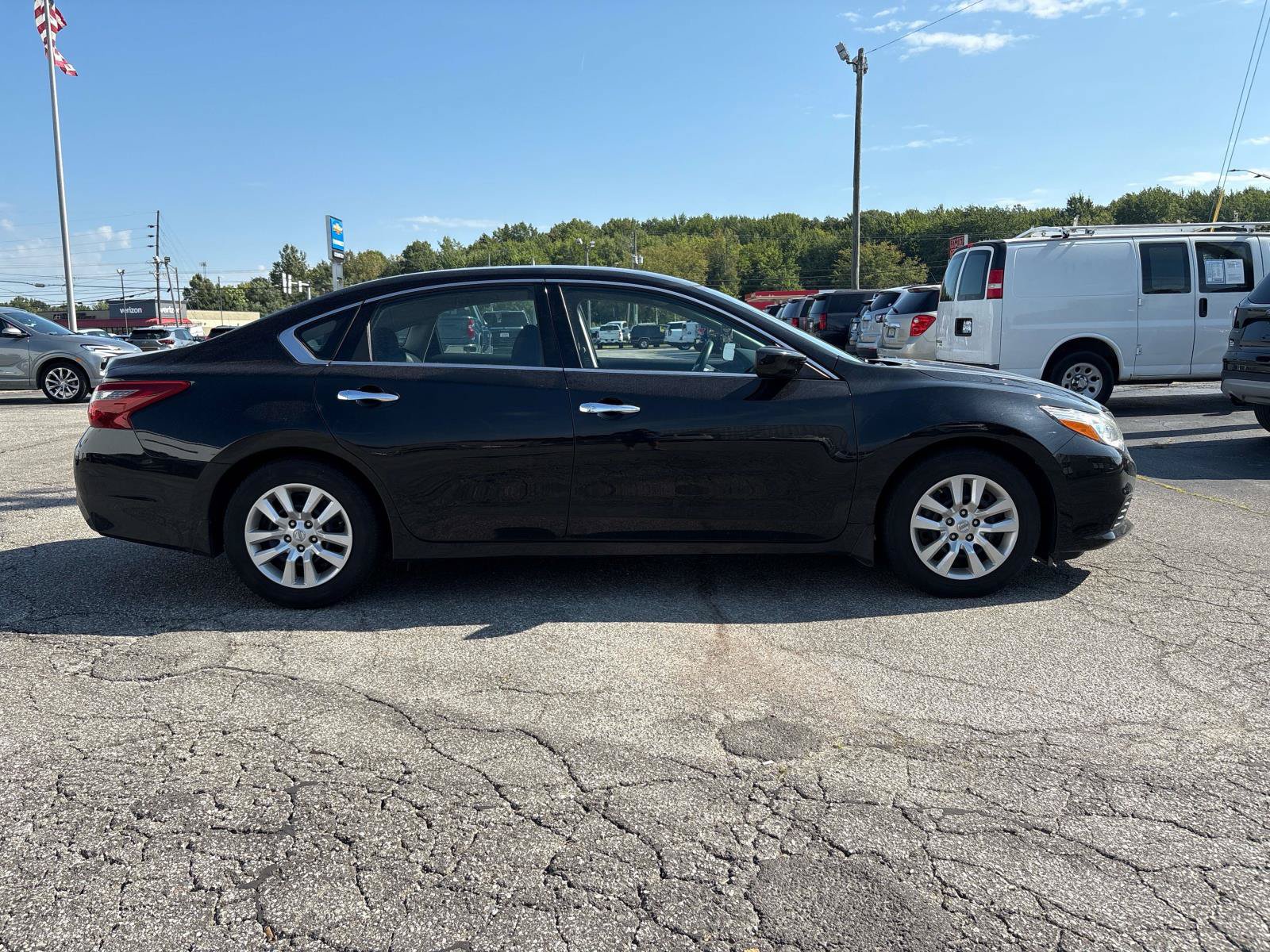 Used 2018 Nissan Altima 2.5 S w/ S Convenience Package FWD image 6