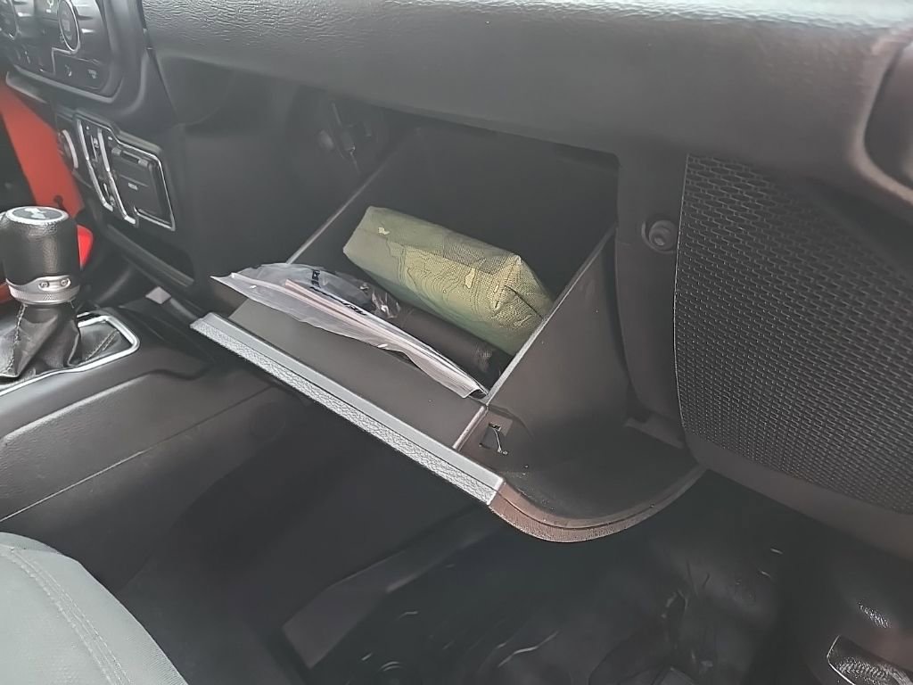 Used 2020 Jeep Wrangler Unlimited Sahara w/ Uconnect 4C Nav & Sound Group image 80