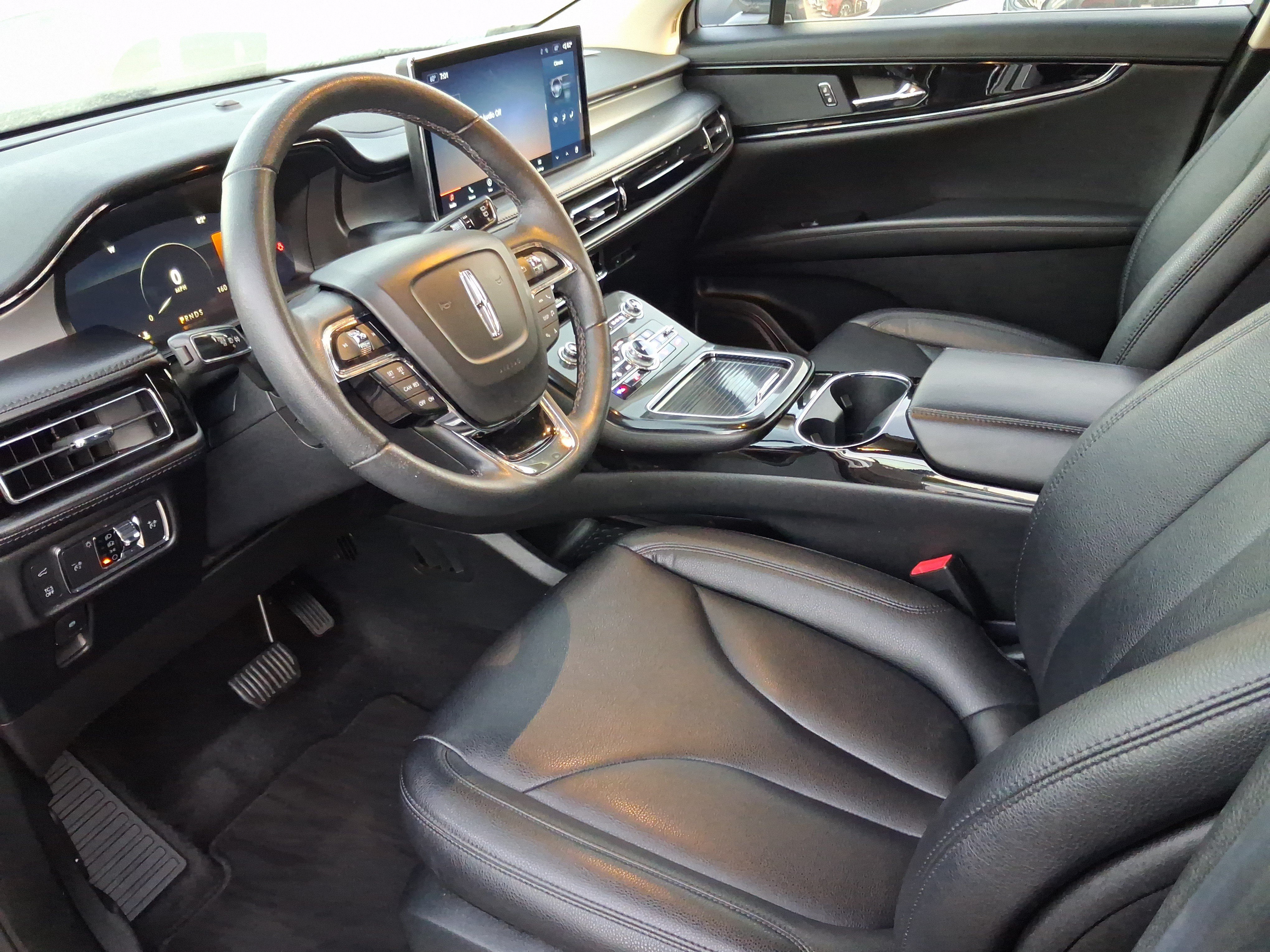 Certified 2022 Lincoln Nautilus FWD w/ Premium Package image 11