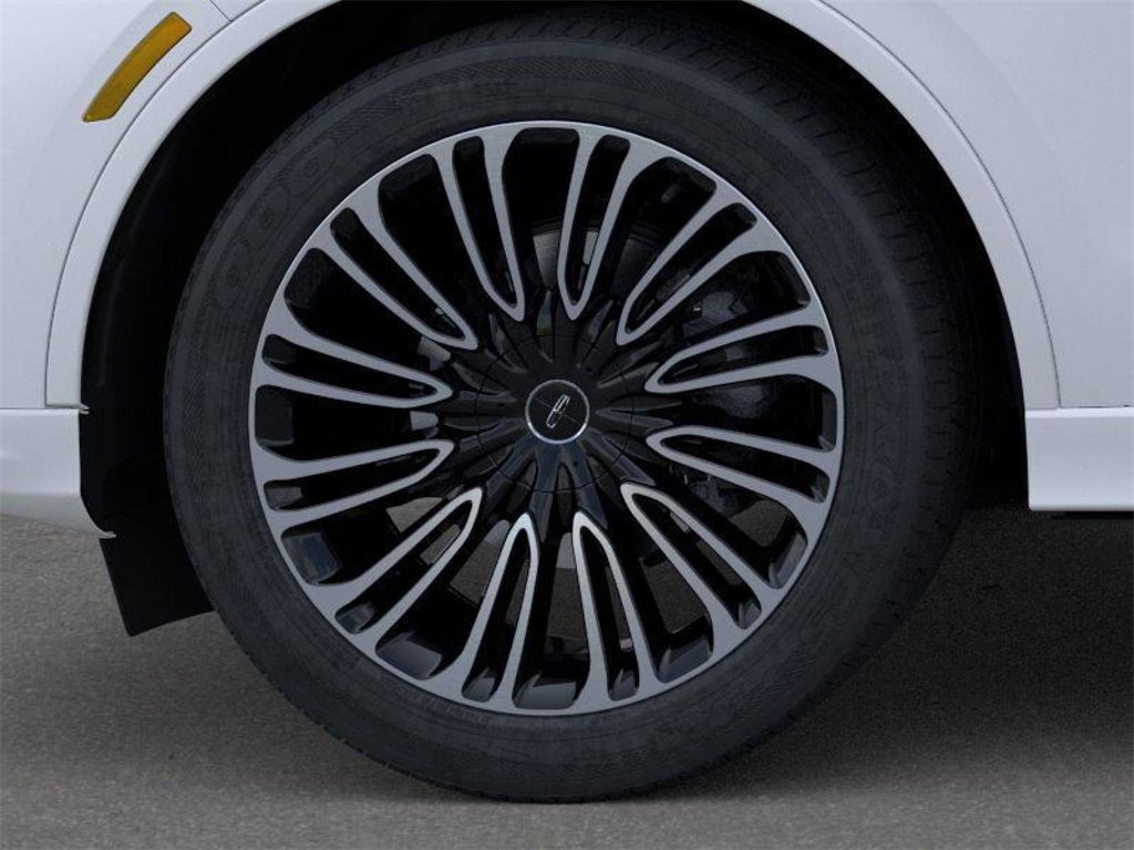 New 2025 Lincoln Aviator Black Label image 37