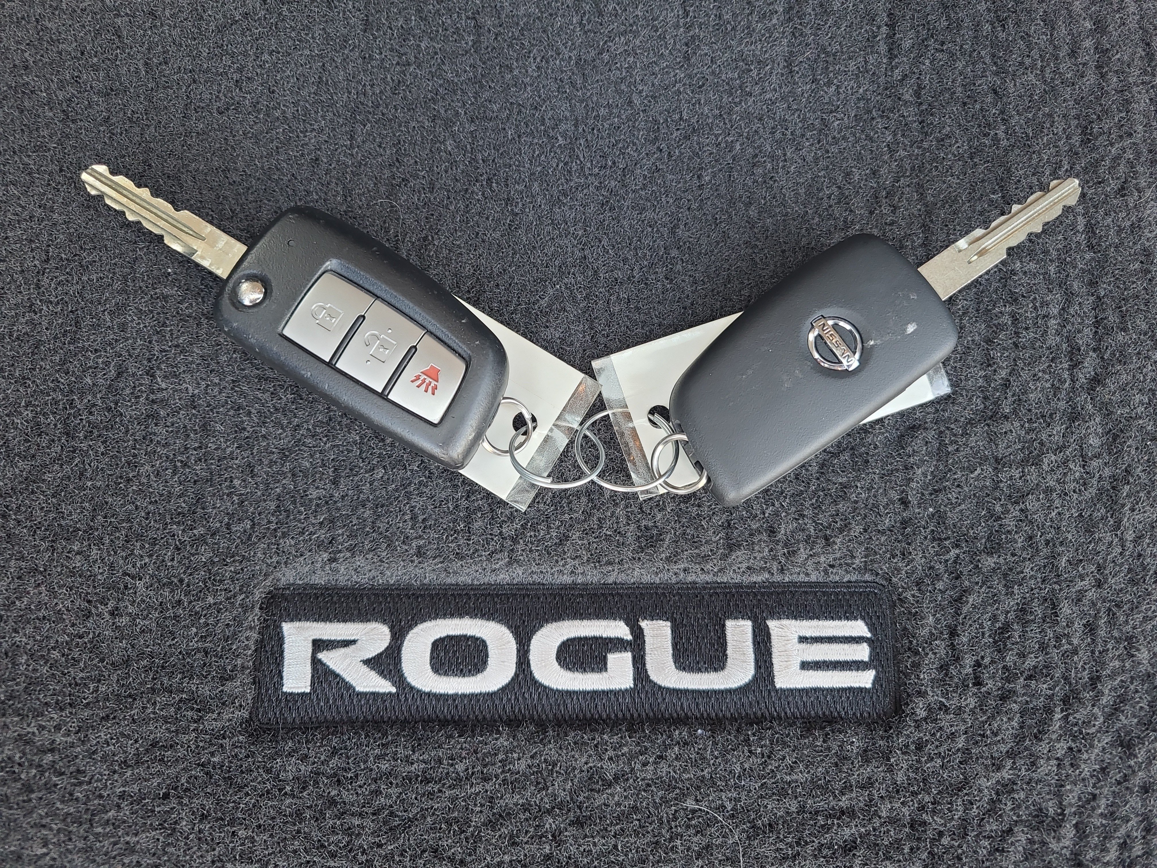 Used 2018 Nissan Rogue S AWD/4WD image 30