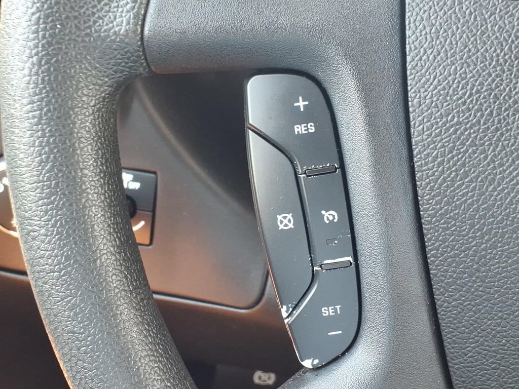 Used 2018 Chevrolet Express 3500 LT w/ LT Preferred Equipment Group RWD image 9