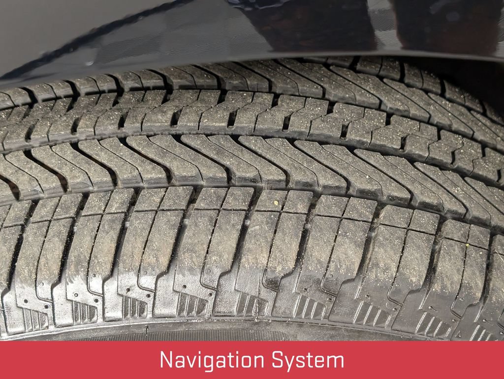 Certified 2024 GMC Yukon XL Denali AWD/4WD image 9