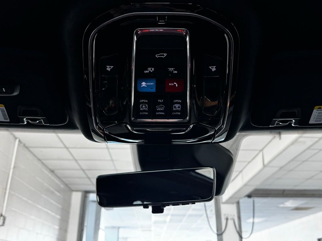 Certified 2024 Jeep Grand Cherokee L Summit image 25