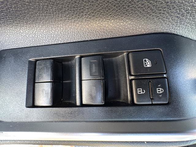 Used 2024 Toyota Highlander XLE image 17