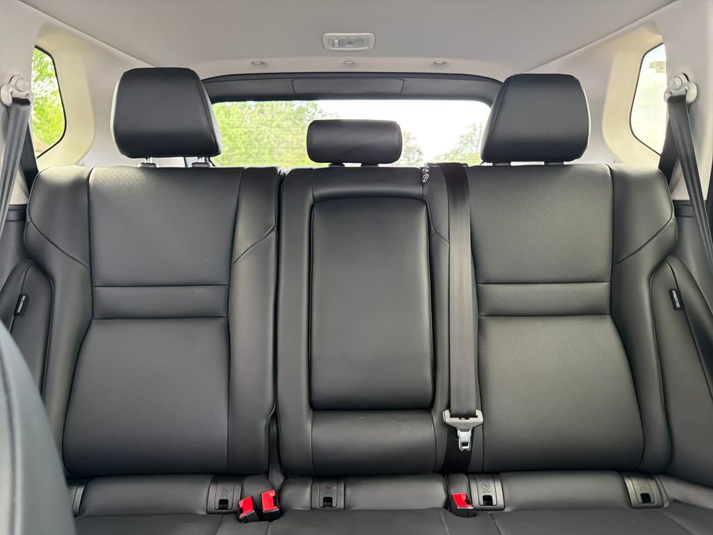 Used 2024 Nissan Rogue SV w/ SV Premium Package image 53