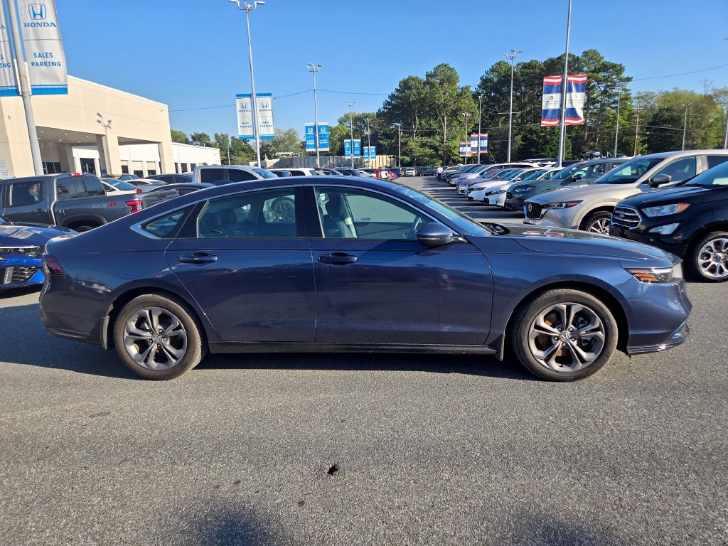 Used 2025 Honda Accord EX-L image 4