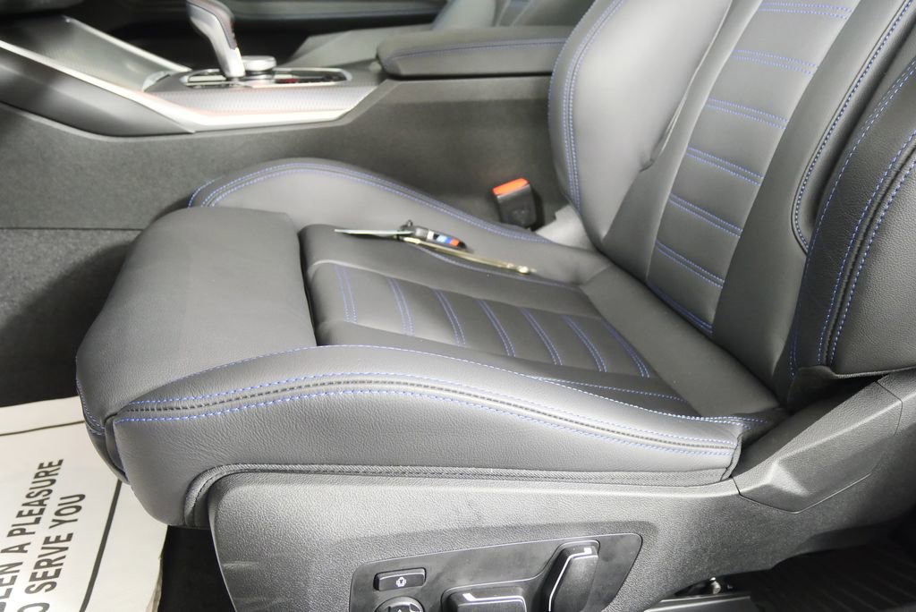 Used 2026 BMW M2 w/ Lighting Package image 12