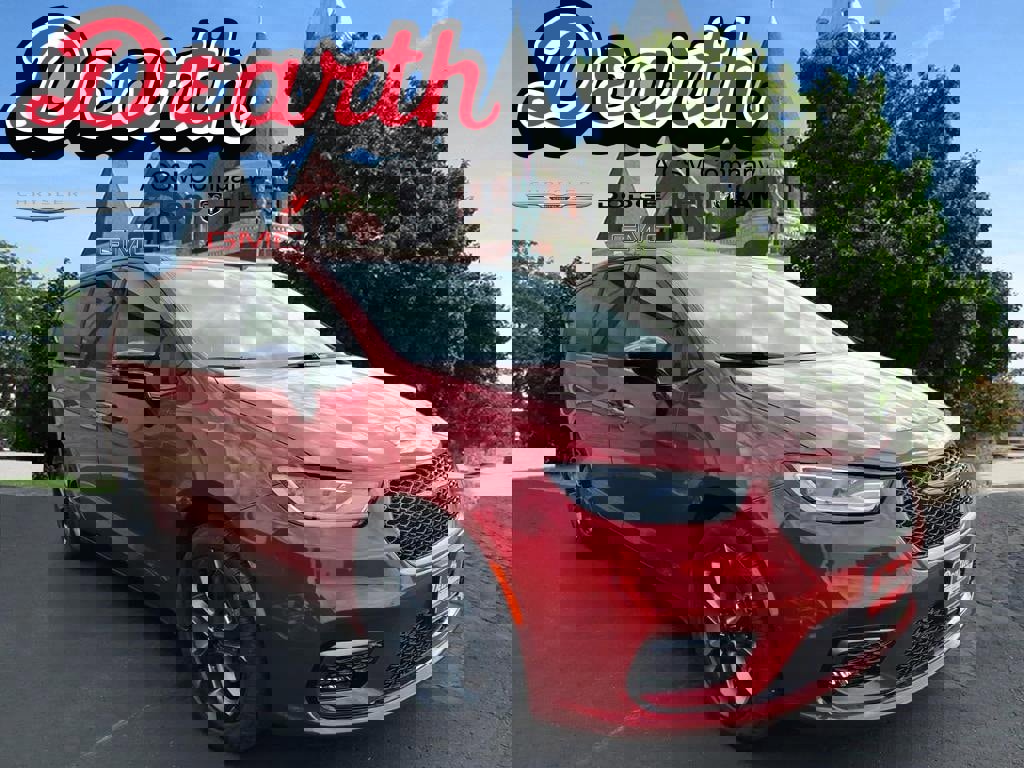 New 2026 Chrysler Pacifica Select image 1