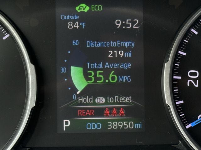 Used 2022 Toyota RAV4 SE AWD/4WD image 16