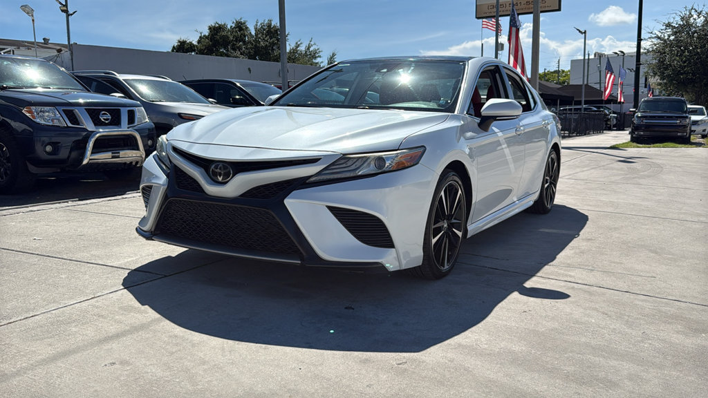 Used 2019 Toyota Camry XSE FWD image 10